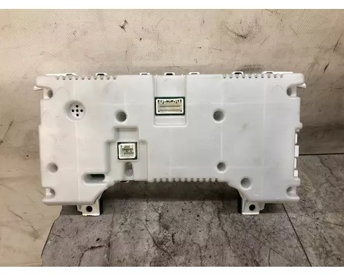MITSUBISHI FUSO FE649 Instrument Cluster