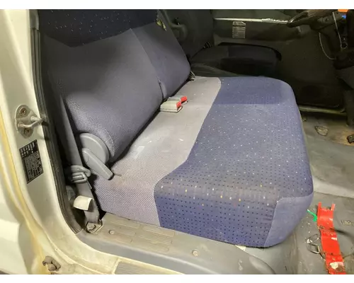 MITSUBISHI FUSO FE649 Seat (non-Suspension)