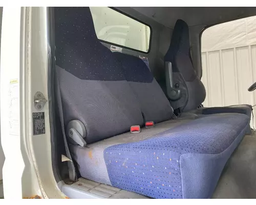 MITSUBISHI FUSO FE649 Seat (non-Suspension)