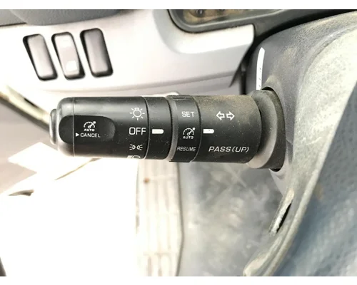 MITSUBISHI FUSO FE649 Steering Column