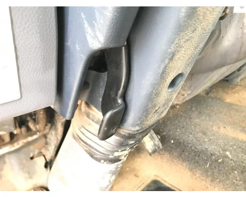 MITSUBISHI FUSO FE649 Steering Column