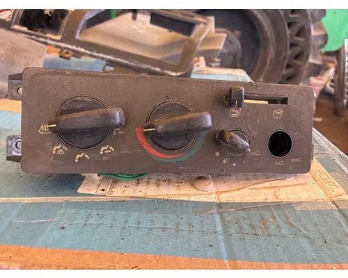 MITSUBISHI FUSO FE649 Temperature Control
