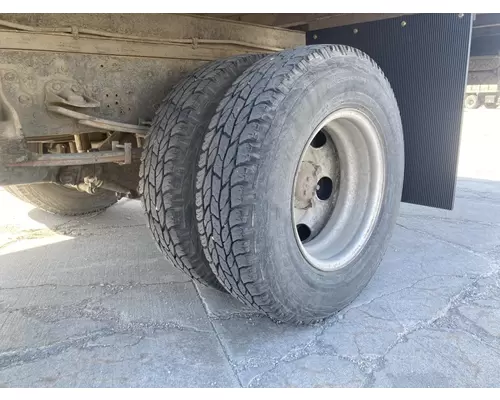 MITSUBISHI FUSO FE649 Truck