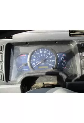 MITSUBISHI FUSO FE84 GAUGE CLUSTER