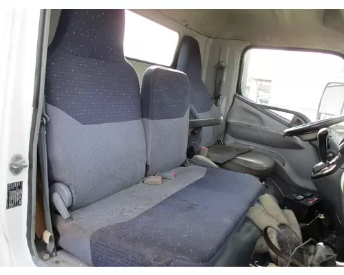 MITSUBISHI FUSO FE84 SEAT, FRONT