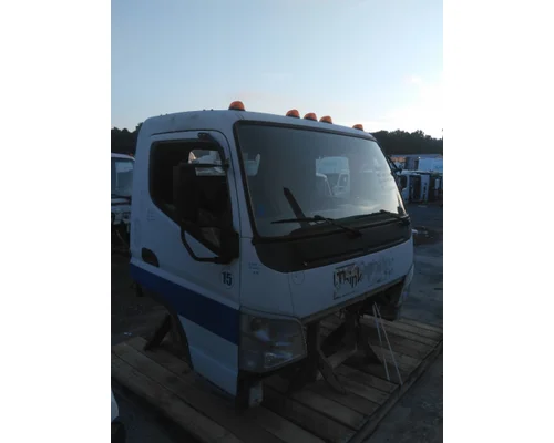 MITSUBISHI FUSO FE85 CAB