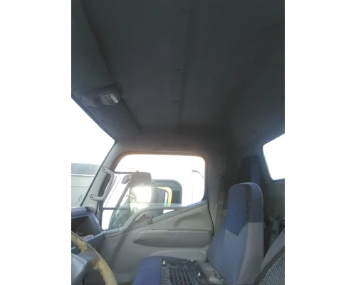MITSUBISHI FUSO FE85 CAB