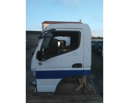 MITSUBISHI FUSO FE85 CAB