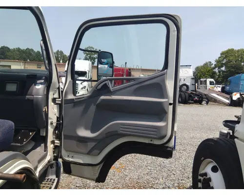 MITSUBISHI FUSO FE85 DOOR ASSEMBLY, FRONT
