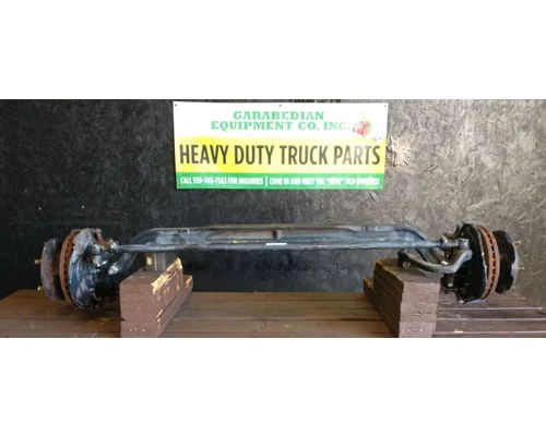 MITSUBISHI FUSO FEC72S Axle Assembly, Front (Steer)