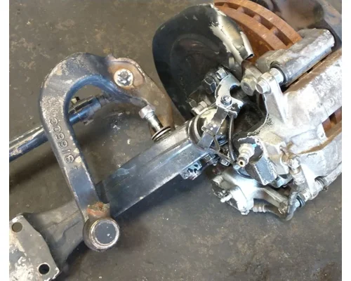 MITSUBISHI FUSO FEC72S Axle Assembly, Front (Steer)