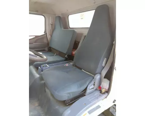 MITSUBISHI FUSO FEC72S CAB