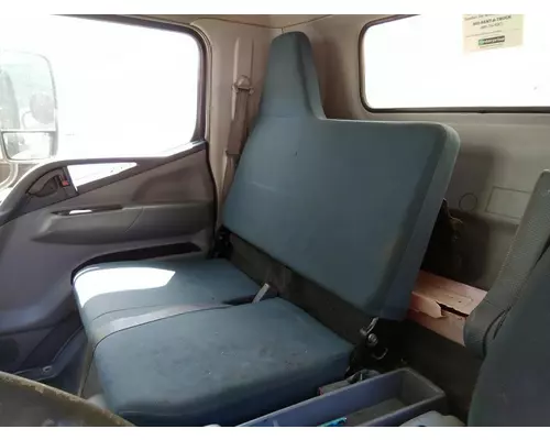 MITSUBISHI FUSO FEC72S CAB