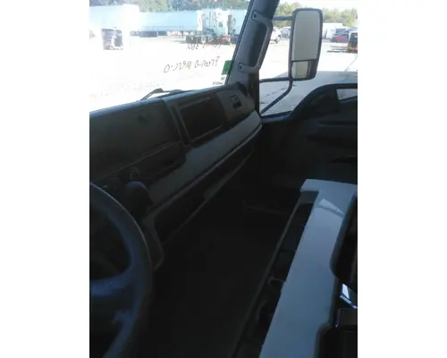 MITSUBISHI FUSO FEC72S CAB