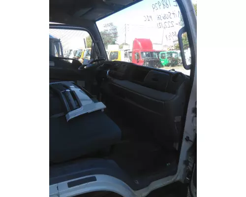 MITSUBISHI FUSO FEC72S CAB