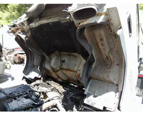 MITSUBISHI FUSO FEC72S CAB