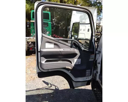 MITSUBISHI FUSO FEC72S CAB