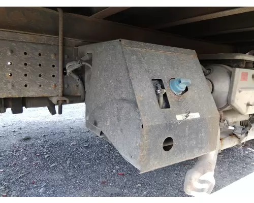 MITSUBISHI FUSO FEC72S DEF TANK