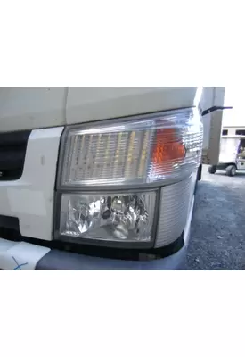 MITSUBISHI FUSO FEC72S HEADLAMP ASSEMBLY