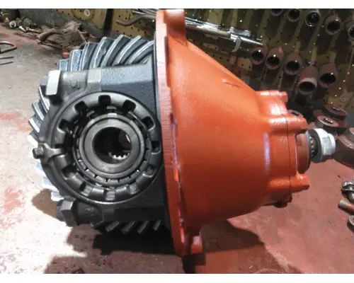 MITSUBISHI FUSO FER529 DIFFERENTIAL ASSEMBLY REAR REAR