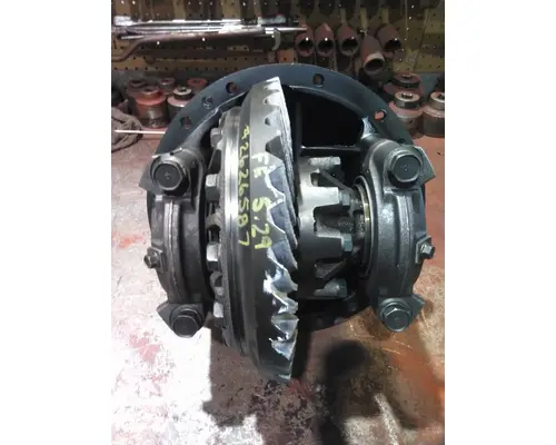 MITSUBISHI FUSO FER529 DIFFERENTIAL ASSEMBLY REAR REAR