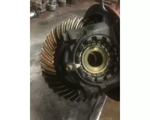 MITSUBISHI FUSO FER571 DIFFERENTIAL ASSEMBLY REAR REAR