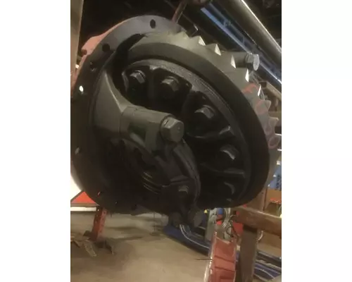 MITSUBISHI FUSO FER571 DIFFERENTIAL ASSEMBLY REAR REAR