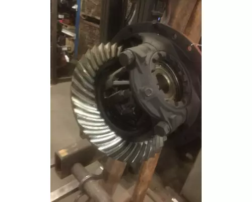 MITSUBISHI FUSO FER571 DIFFERENTIAL ASSEMBLY REAR REAR