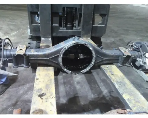 MITSUBISHI FUSO FE AXLE HOUSING, REAR (REAR)