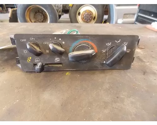 MITSUBISHI FUSO FE Temperature Control