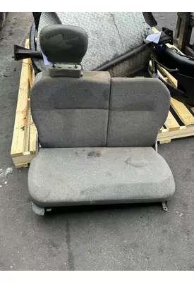 MITSUBISHI FUSO FG649 Seat, Front