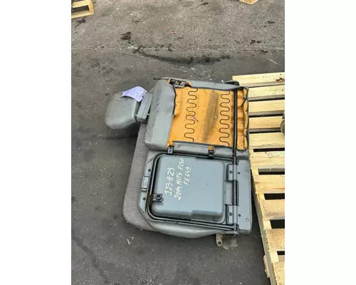 MITSUBISHI FUSO FG649 Seat, Front