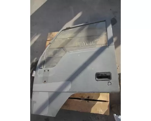 MITSUBISHI FUSO FH100 DOOR ASSEMBLY, FRONT