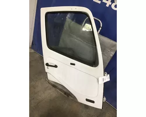 MITSUBISHI FUSO FK260 DOOR ASSEMBLY, FRONT