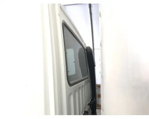 MITSUBISHI FUSO FK417 Back Glass