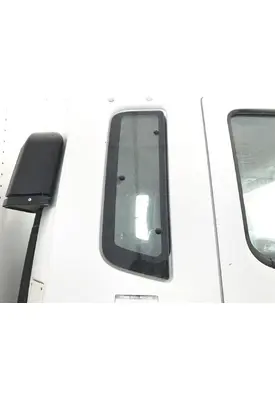 MITSUBISHI FUSO FK417 Back Glass