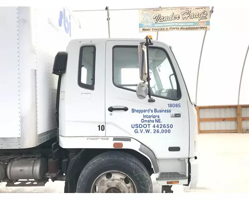 MITSUBISHI FUSO FK417 Cab Assembly