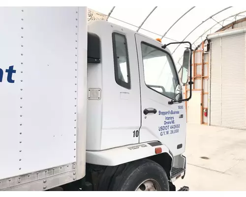MITSUBISHI FUSO FK417 Cab Assembly
