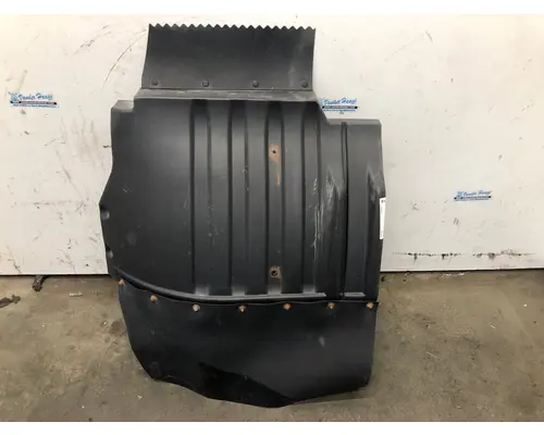 MITSUBISHI FUSO FK417 Fender