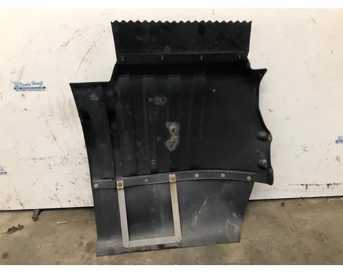 MITSUBISHI FUSO FK417 Fender