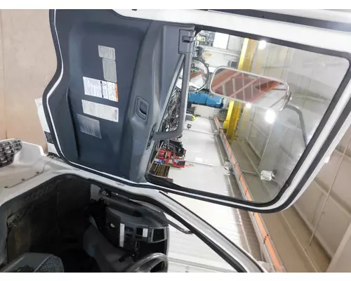 MITSUBISHI FUSO FK Cab