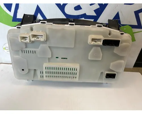 MITSUBISHI FUSO FK Instrument Cluster
