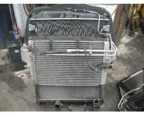 MITSUBISHI FUSO FK Radiator