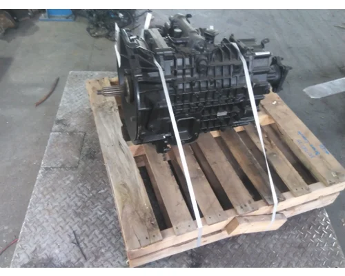 MITSUBISHI FUSO FK TRANSMISSION ASSEMBLY