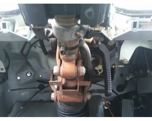 MITSUBISHI FUSO FM617 CAB