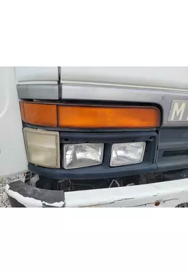 MITSUBISHI FUSO FM617 Headlamp Assembly