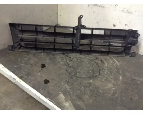 MITSUBISHI FUSO FM657 Grille