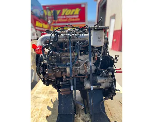 MITSUBISHI 4D34 Engine Assembly