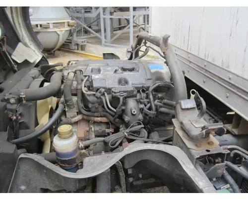 MITSUBISHI 4M50 Engine Assembly