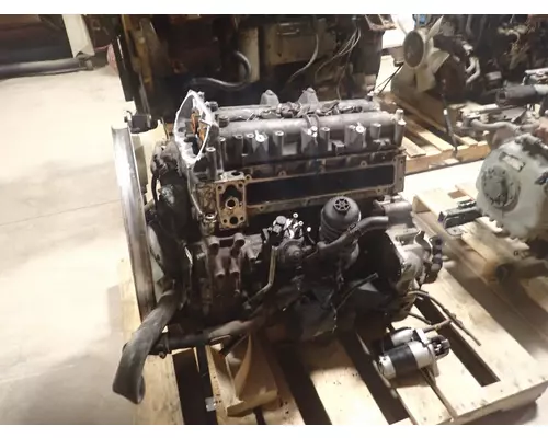 MITSUBISHI 4P10 Engine Assembly